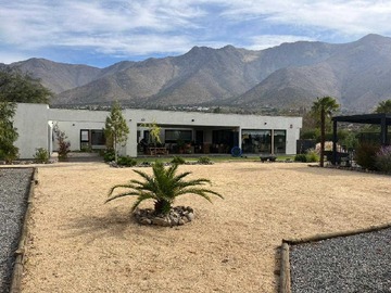 Casa en venta en Moderna casa en venta en Rinconada de los Andes (174434), Rinconada - 6 dormitorios, 4 baños