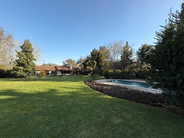Casa en venta en Chicureo centro (120400), Colina - 5 dormitorios, 4 baños