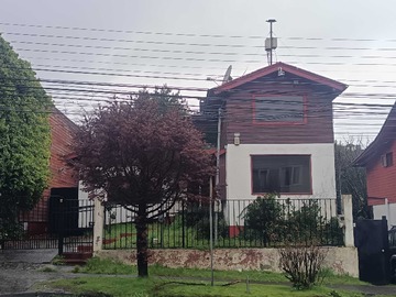 Oficina en arriendo mensual en Casa para oficina o local comercial (178958), Puerto Montt - 2 baños