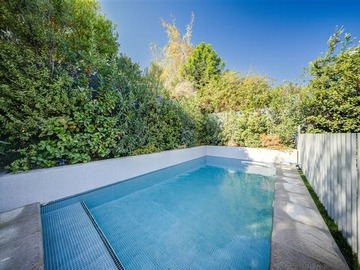 Casa en venta en Colegio San Anselmo // José Rabat, Colina - 3 dormitorios, 3 baños
