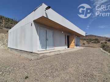 Casa en venta en Condominio Hacienda de Chacabuco, Colina - 3 dormitorios, 2 baños