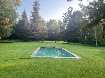 Casa en venta en Los ciruelos, Colina - 4 dormitorios, 3 baños