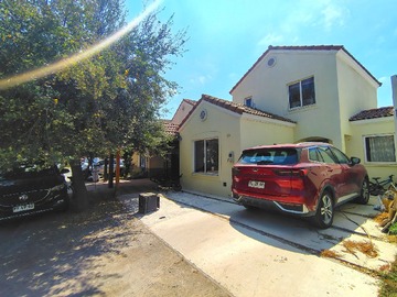 Casa en venta en Camino las pircas, San Bernardo - 3 dormitorios, 3 baños