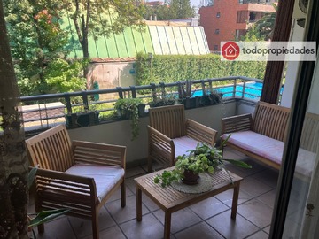 Departamento en venta en Hernando de Magallanes/Latadia, Las Condes - 2 dormitorios, 2 baños