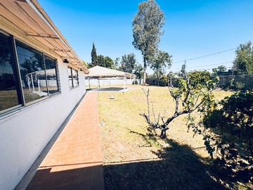Local Comercial en arriendo mensual en Casa para eventos y restaurant (77213), La Pintana - 4 baños