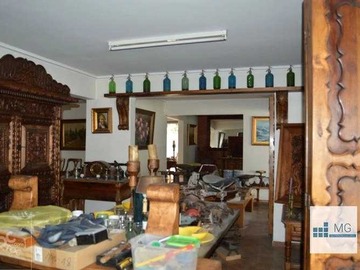 Local Comercial en venta en Frente ppal avenida (69715), Las Condes - 2 baños