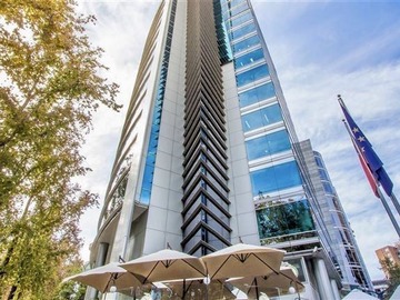 Oficina en arriendo mensual en Torre Paris/ Metro Los Leones, Providencia - 4 dormitorios, 3 baños
