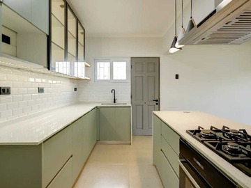 Casa en venta en Hermosa casa remodelada (175291), La Reina - 4 dormitorios, 3 baños