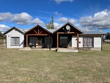 Parcela en venta en Curacautín, Curacautín - 7 dormitorios, 3 baños