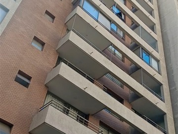 Departamento en venta en Avenida Irarrazabal a 2 cuadras de Estacion de Metro Plaza Egaña y autopista Americo Vespucio, Ñuñoa - 2 dormitorios, 2 baños