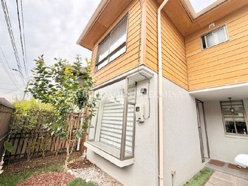 Casa en venta en Villa las tinajas, Machalí - 3 dormitorios, 3 baños