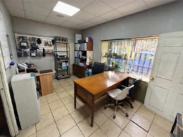 Terreno Industrial en venta en Avda Matta a pasos de Nataniel Cox, Santiago - 3 baños