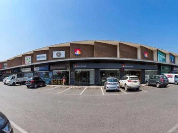 Local Comercial en arriendo mensual en Local 62,75 m2 en av la florida (56935), La Florida - 2 baños