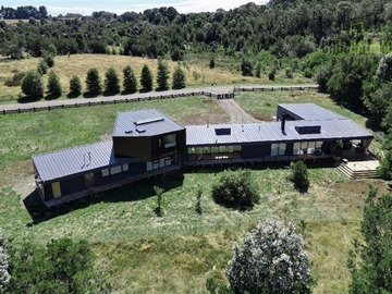 Casa en venta en Fundo Las Cumbres, km 8 camino Ensenada, Puerto Varas - 4 dormitorios, 4 baños