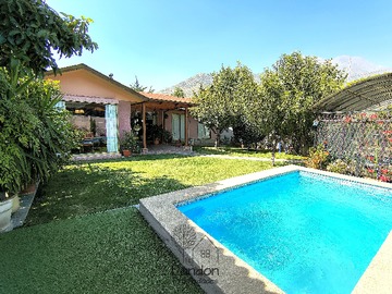 Casa en venta en Camino al Volcan/Paradero 12, San José de Maipo - 4 dormitorios, 3 baños