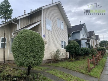 Casa en venta en Altos del Llanquihue, Las Bandurrias, cercano colegios Puerto Varas y Patagonia, Puerto Varas - 3 dormitorios, 2 baños