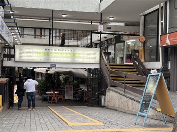 Venta / Local Comercial / Providencia
