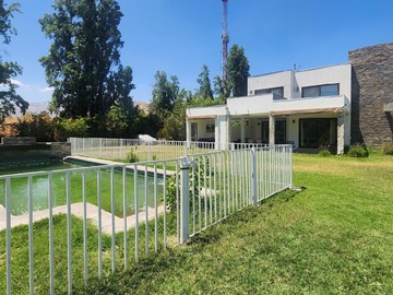 Parcela en venta en Entre el valle y las canteras, Colina - 9 dormitorios, 6 baños