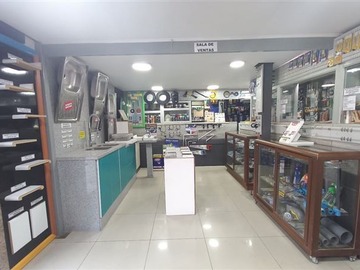 Local Comercial en venta en Santa rosa con fernandez albano, la cisterna, San Ramón - 2 dormitorios, 2 baños