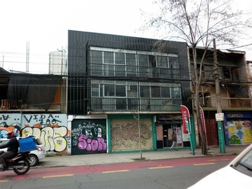 Local Comercial en arriendo mensual en San Diego proximo a Av.Matta, Santiago - 6 baños
