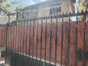 Casa en venta en Propiedad a la Venta en Pasaje Batalla de Sangra Comuna Renca - 2 dormitorios, 2 baños