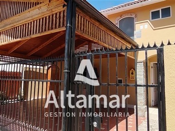 Casa en arriendo mensual en Fernando moreno rodillo 1449, La Serena - 4 dormitorios, 3 baños