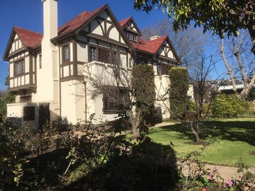 Casa en venta en Plaza Miraflores, Viña del Mar - 7 dormitorios, 4 baños