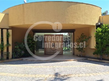 Casa en venta en Gran vista, Vitacura - 5 dormitorios, 4 baños