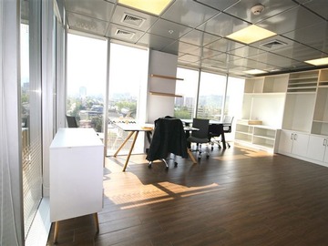 Oficina en venta en Kennedy Lateral // Las Tranqueras // Fernando de Arguello, Vitacura - 3 dormitorios, 2 baños