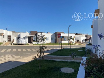 Casa en venta en zaragoza con florida, Villa Alemana - 3 dormitorios, 2 baños