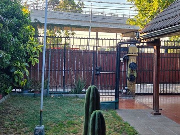 Casa en venta en Vende Casa Maipú 5D 3B 4Est.Caletera Pajarito (161759), Maipú - 5 dormitorios, 3 baños
