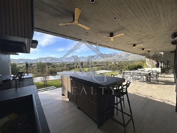 Casa en venta en Piedra Roja, Colina - 6 dormitorios, 8 baños