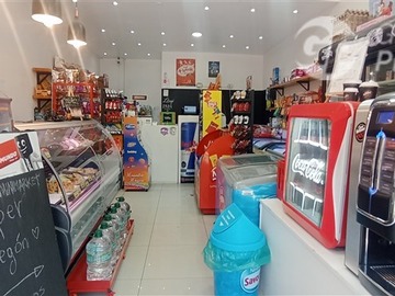 Local Comercial en venta en traslaviña, entre calle Viana y calle Valparaiso, Viña del Mar - 1 baño