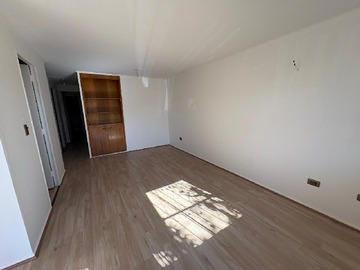 Casa en venta en Los Almendros, Peñalolén, Región Metropolitana de Santiago 7910000, Chile, Peñalolén - 3 dormitorios, 2 baños