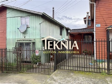Casa en venta en Villa caupolican, Temuco - 4 dormitorios, 2 baños