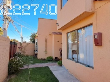 Casa en venta en Casa El Milagro como nueva (163125), La Serena - 3 dormitorios, 2 baños