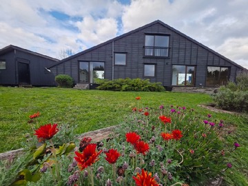 Casa en arriendo mensual en Hermosa casa familiar en exclusivo sector en frutillar, Frutillar - 3 dormitorios, 2 baños