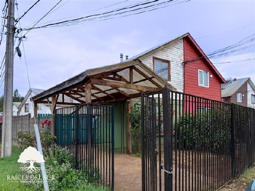Casa en venta en Pasaje Roque Esteban Scarpa 0354, Temuco - 2 dormitorios, 1 baño