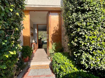 Casa en venta en Moderna Casa con Excelente Conectividad (134489), Colina - 5 dormitorios, 4 baños