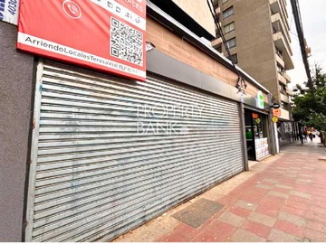 Local Comercial en arriendo mensual en Local Comercial con Gran Exposición Comercial (169453), Santiago - 1 baño