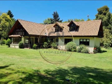 Casa en venta en Moderna Casa Ideal para Familias Grandes (141815), Rengo - 6 dormitorios, 4 baños