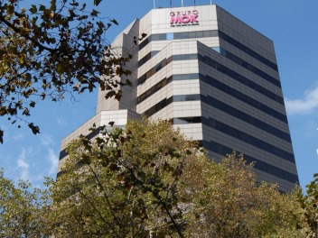 Oficina en arriendo mensual en El Bosque con Apoquindo, Las Condes - 2 baños