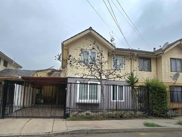 Casa en venta en Se Vende Casa Condominio Ombu Comuna Peñaflor - 3 dormitorios, 2 baños