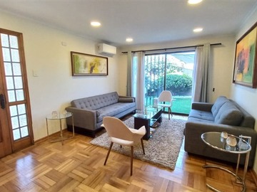 Casa en venta en escoccia con bocaccio, Las Condes - 5 dormitorios, 3 baños