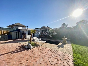 Casa en venta en La cruz, La Cruz - 4 dormitorios, 4 baños