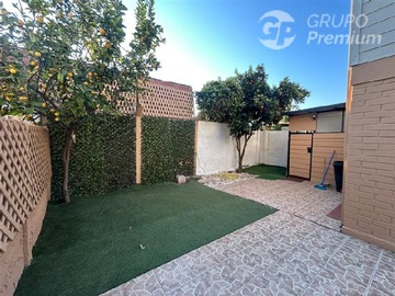 Casa en venta en Puerto Montt / LAgo Careza / Ciudad Satelite, Maipú - 3 dormitorios, 2 baños