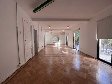 Oficina en arriendo mensual en Oficina casa Arriendo EL Golf, remodelada (154533), Las Condes - 3 baños