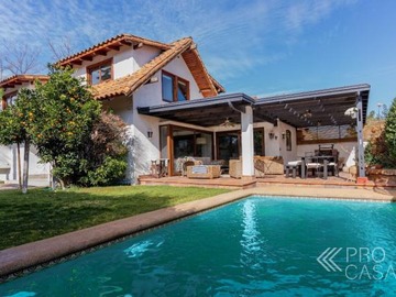 Casa en venta en Vende - francisco bulnes correa, Las Condes - 4 dormitorios, 4 baños