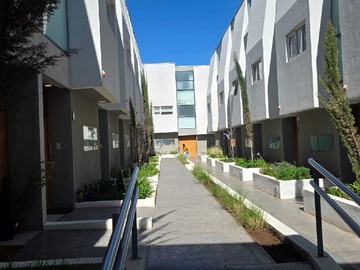 Casa en venta en En Santiago - 3 dormitorios, 4 baños