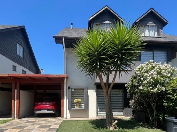 Casa en venta en Avenida presidente jorge alessandri 1431, Maipú - 4 dormitorios, 3 baños
